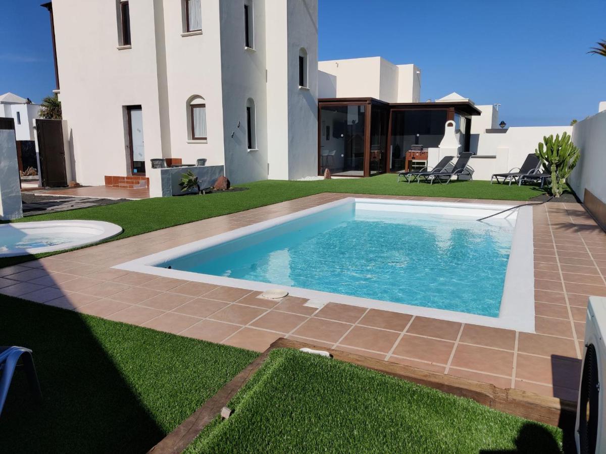 Villa Lanzarote Deluxe & Spa Pool 플라야블랑카 외부 사진