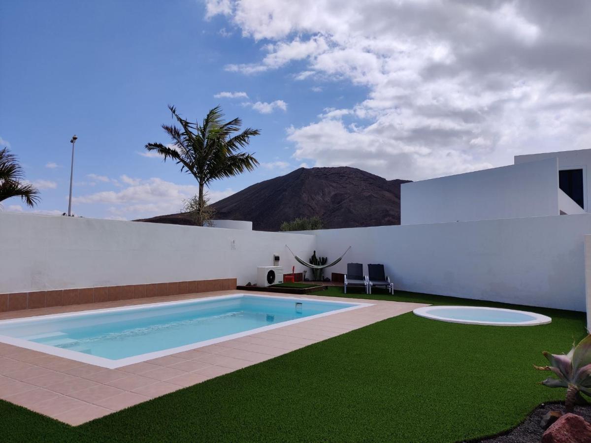 Villa Lanzarote Deluxe & Spa Pool 플라야블랑카 외부 사진