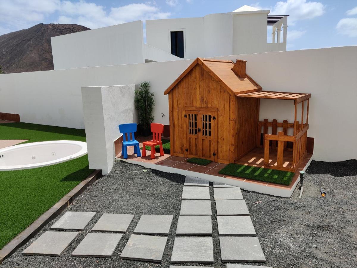 Villa Lanzarote Deluxe & Spa Pool 플라야블랑카 외부 사진